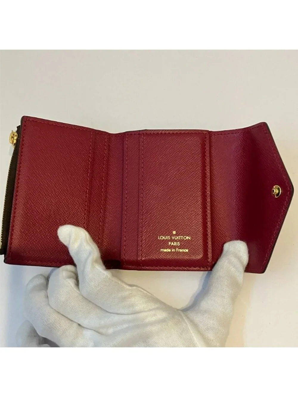 Louis Vuitton Portefeuille Zoe Monogram Compact Wallet Fuchsia Brown